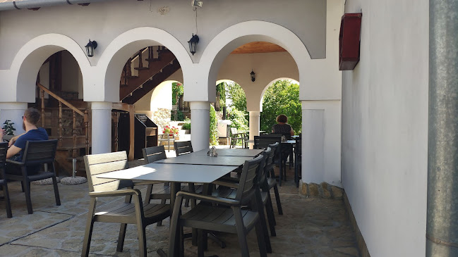 Mákvirág Borház-vendéglő