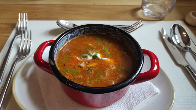 Comentarii opinii despre Kozárdi Vadvirág Étterem-Panzió