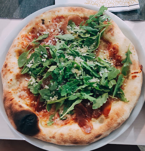 Comentarii opinii despre Gomba Étterem és Pizzéria