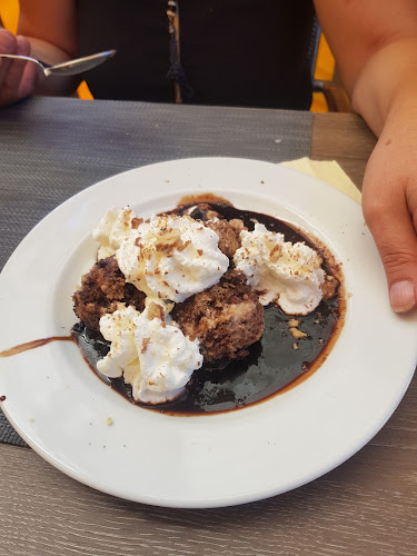 Kápolna, Szabadság tér 2, 3355