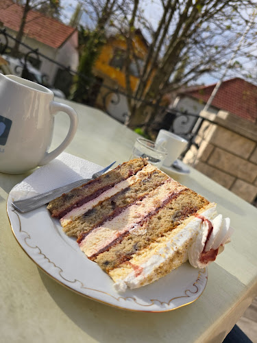 Opinii despre Barta Kávéház în Tata - Vendéglátás