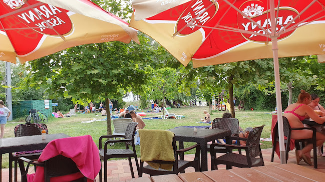 BoroZoli Strandbüféje