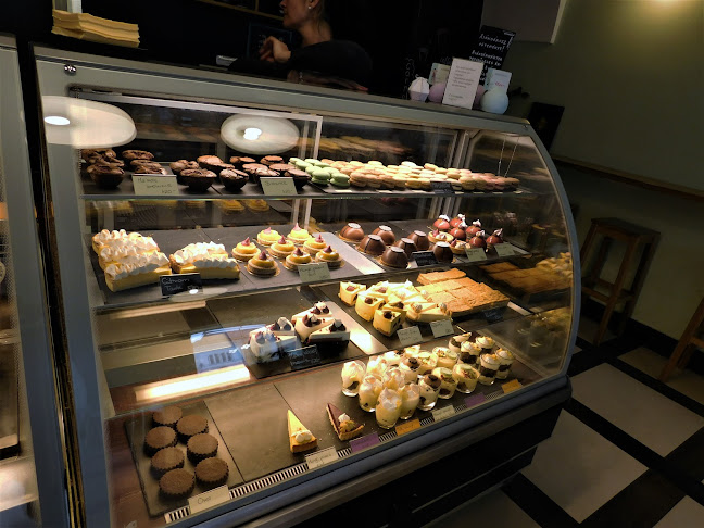 Comentarii opinii despre Jókai Cukrászda