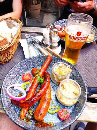 EXTRA Budapest - Brunch Bar Club