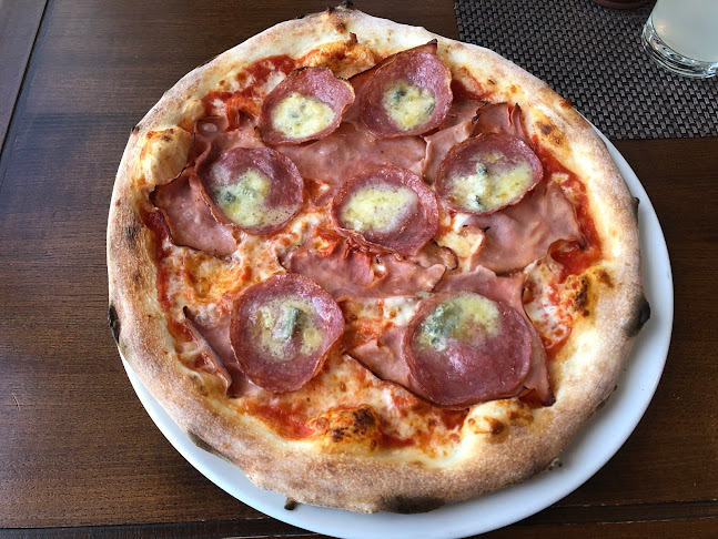 Opinii despre Pizzeria Trattoria Michelangelo în Győrújfalu - Vendéglátás