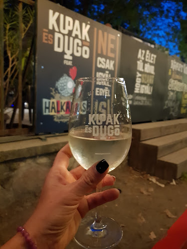 Kupak és Dugó - Budapest