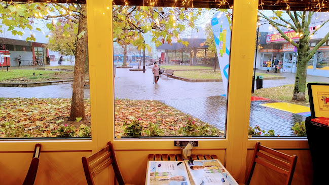 La Piccola Napoli pizzéria - Vendéglátás