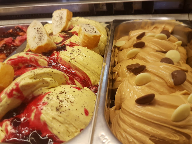 Tücsi-süti cukrászda - Törökbálint