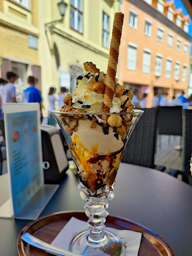 Opinii despre Dolomiti Fagylaltozó în Eger - Vendéglátás