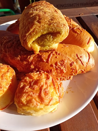 Petrus Péksége kovászos, kézmūves pékség - Budapest