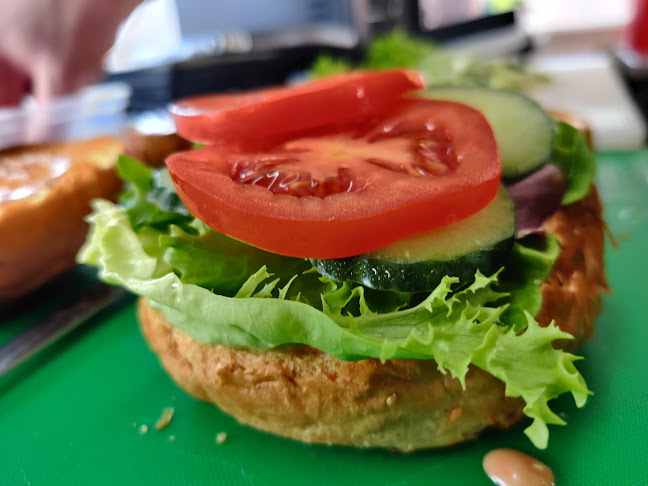 Opinii despre Runner büfé în Debrecen - Vendéglátás