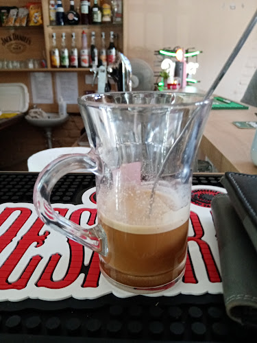 Opinii despre Bomber Pub Kecskemét în Kecskemét - Vendéglátás