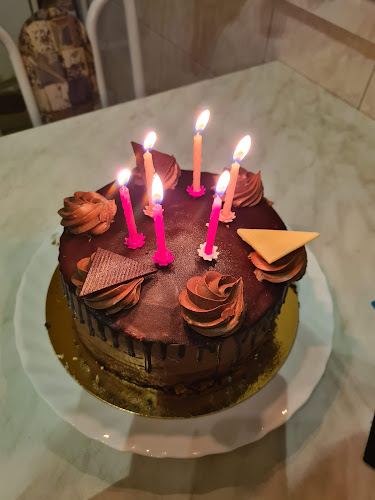 Comentarii opinii despre Nádor cukrászda