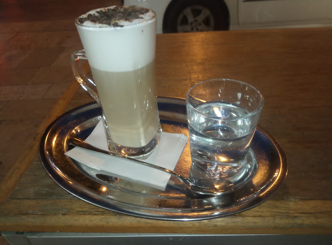 Comentarii opinii despre Molnár's kürtőskalács