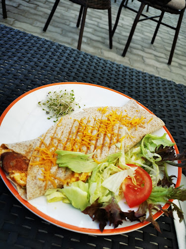 FULL Café & Sandwich Bar - Ózd