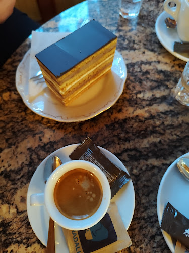 Opinii despre Barta Kávéház în Tata - Vendéglátás