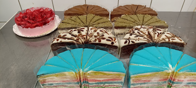 Comentarii opinii despre Dini Cukrászda