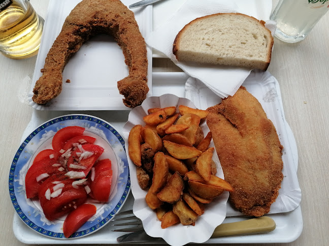 Halas Karcsi Büféje ( Best fish place at Balaton) - Zamárdi