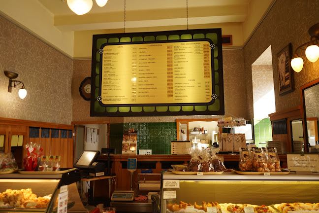 Comentarii opinii despre Központi Kávéház Szamos Cukrászda