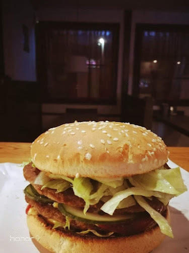 Opinii despre Dallas söröző în Annavölgy - Vendéglátás