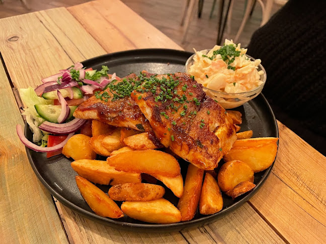 Comentarii opinii despre Halkakas Halbisztró