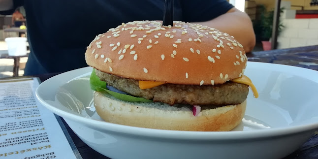 Tó Étterem - Vendéglátás