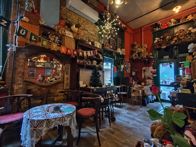 Comentarii opinii despre Rengeteg RomKafé - avagy Míves 3.0