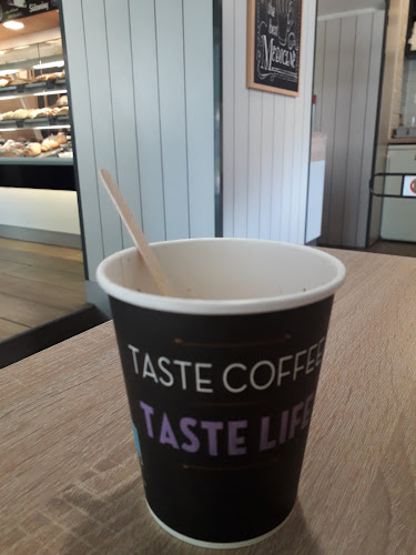 Opinii despre Diti pékség în Gyula - Vendéglátás