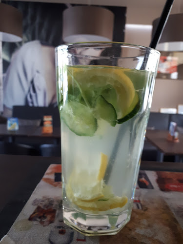 Opinii despre Csók Internet&Coffee Bár în Berettyóújfalu - Vendéglátás