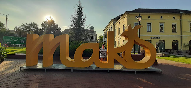 Makó, Széchenyi tér 8, 6900