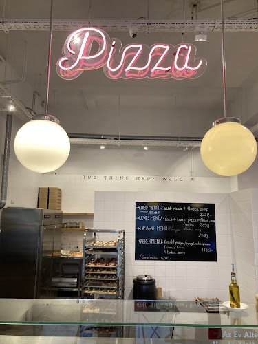 Comentarii opinii despre Pizza, Kávé, Világbéke - Debrecen