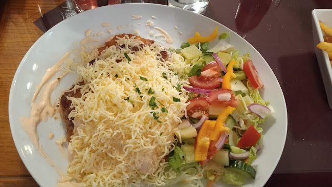 Várpalota, Péti út 2, 8100