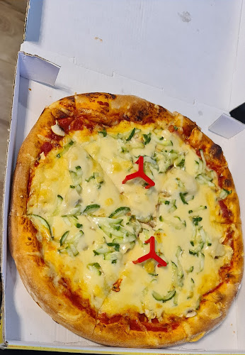 Pizza 6 - Vendéglátás