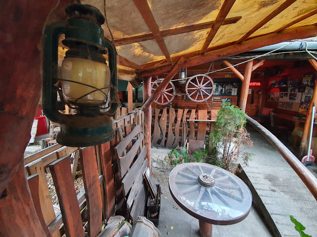 Opinii despre Kisfa Söröző în Budapest - Vendéglátás