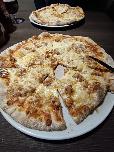 Bingo Pizzafutár (pizza házhozszállítás)