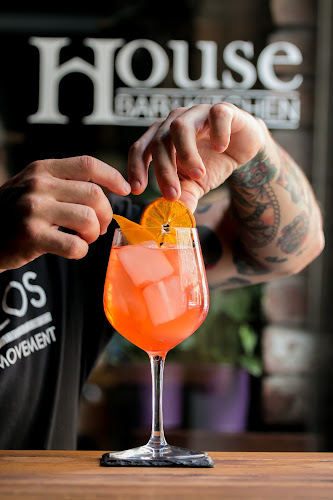 House Bar & Kitchen - Budapest