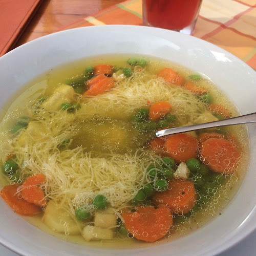 Opinii despre Vitorlás Étterem în Balatonlelle - Vendéglátás