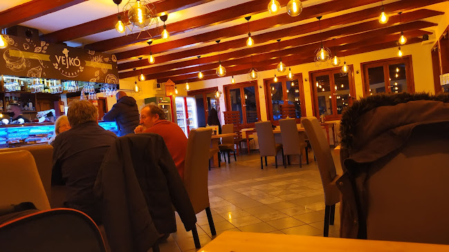 Monor, Kossuth Lajos u. 2/A, 2200