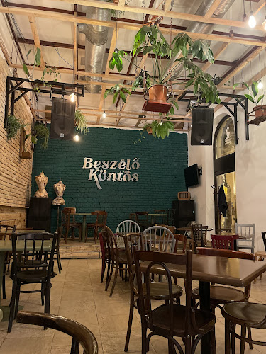 Kecskemét, Kéttemplom köz, 6000