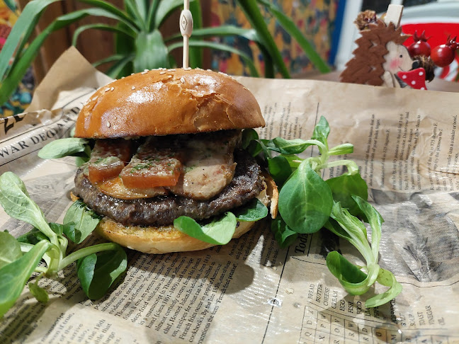 Opinii despre Barkács Konyha Street Food în Mosonmagyaróvár - Vendéglátás