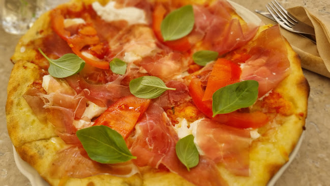 Szombathely, Fő tér 24, 9700