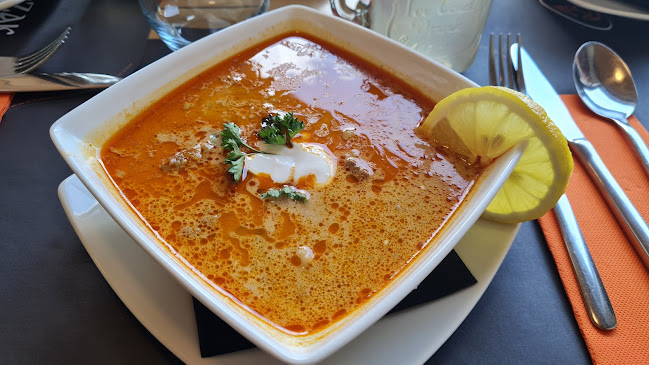 Opinii despre 4 Seasons - Palóc Bistorant în Gyöngyös - Vendéglátás