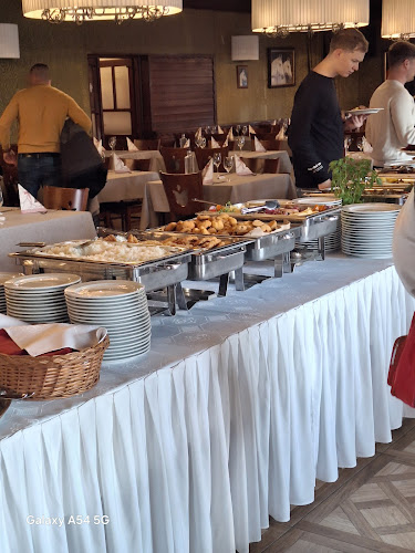 Domony, GPS: Sz.: É47.62949 H.: K19.40773, Fenyő utca 47., 2182