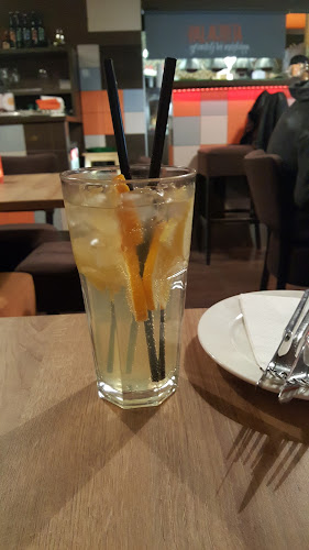 Comentarii opinii despre Bank3 Palacsinta Bár