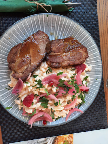 Opinii despre Nuts Grill&Wine în Heves - Vendéglátás