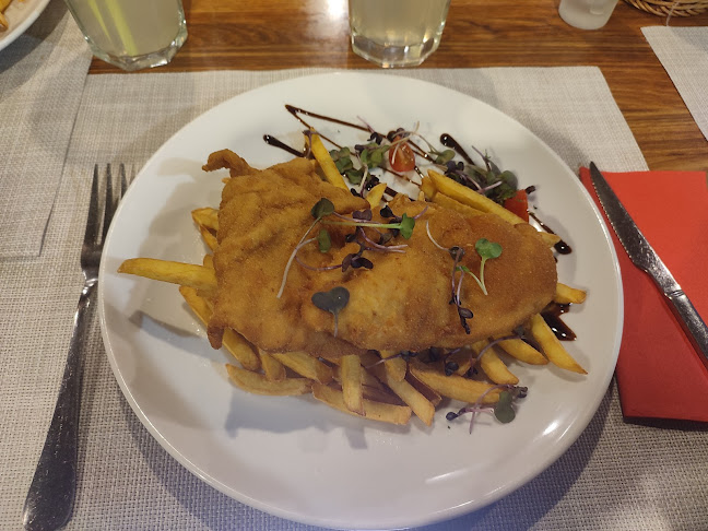 Gömböc Pizzéria - Pécs