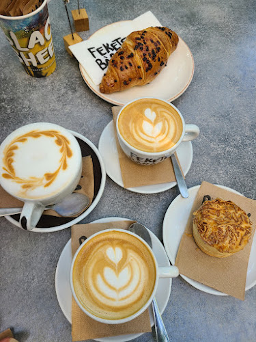 Opinii despre Black Sheep Kávéház Debrecen în Debrecen - Vendéglátás