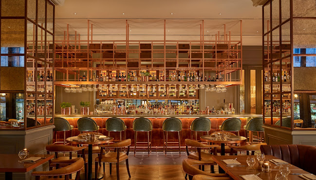 Budapest, Erzsébet tér 9-10, 1051