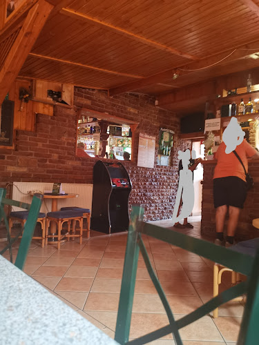 Comentarii opinii despre Smaragd Büfé