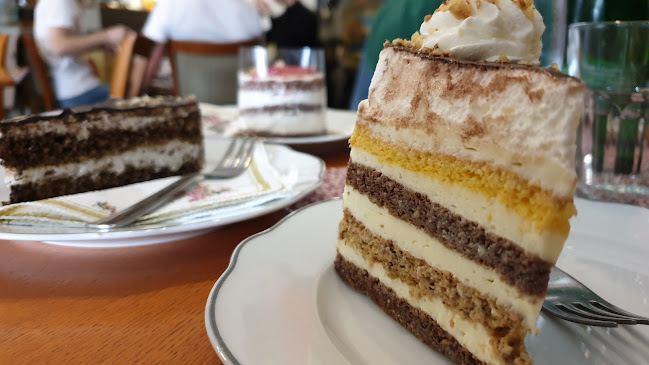 Kedves Cukrászda és Reggeliző